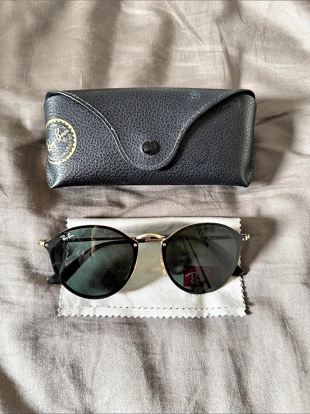 Ray-Ban RB 3514 Sunglasses Black & Gold